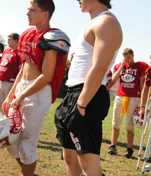 American boys 5d6eb6fe9b1f6.jpg