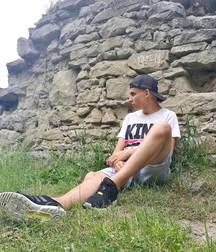 Cute sneaker boys 5d6edbd09d23e.jpg
