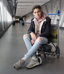 Cute sneaker boys 5d6edbe298a24.jpg