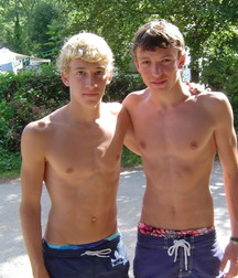 Twinks 165