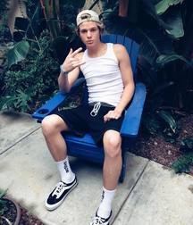 Sneaker boys B 5d72967f3ec75.jpg