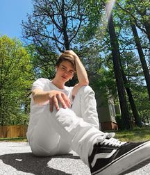Sneaker boys B 5d7296994f7bb.jpg