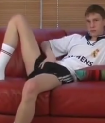 Boys in shorts 5d73d491da49b.png