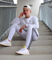 Sneaker boys 10 5d7654ea1d963.jpg