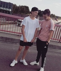 Sneaker boys 10 5d7654f034aeb.jpg