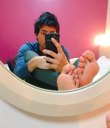 Best boyfeet 5d797559cbd52.jpg