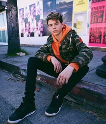 Twinks 171 5d7c1c62bc33c.jpg