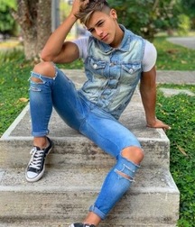 Twinks 172 5d7c1f10aa8ce.jpg