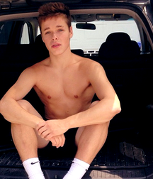 Twinks 172 5d7c1f3d470ec.png