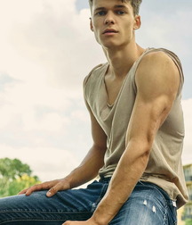 Sexy youngsters 2 5d7c36c3485fc.jpg