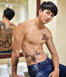 Handsome 2 5d7cf61675f39.jpg