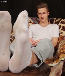 Pretty smelly boyfeet 5d7d5c27c93ba.jpg