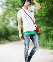 Teens in jeans 5d8021dc565e8.jpg
