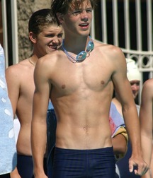 Swimmers 4 5d822604b366d.jpg