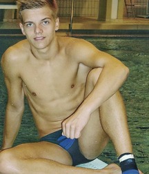 Swimmers 4 5d8226248f8dc.jpg