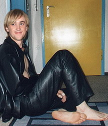 Barefoot boys 14 5d822f01e3b16.jpg