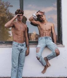 City boys on vacation 5d87714d20dcc.jpg