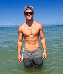 Beach hotties 2 5d8774503082e.jpg