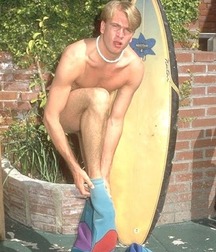 Surfer hotties 3 5d877ce135ad1.jpg