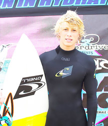 Surfer hotties 3 5d877dd538845.jpg