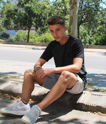 Pretty boys in town 5d8b6f81268d6.jpg