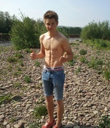 Shirtless bois 5d8b700eb5450.jpg