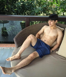 Barefoot twinks 7 5d8bd913b7cce.jpg