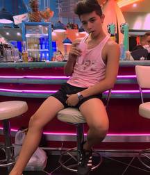 Twinks 178 5d8c83b0d5848.jpg
