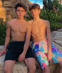 Highschool hotties 3 5d8cb3dfea3ad.jpg