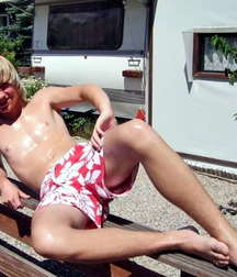 Barefoot cuties 5d8e61e25eb6c.jpg