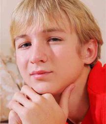Blonde boy Arkadi 5d8e8ad7586cd.jpg