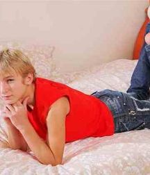 Blonde boy Arkadi 5d8e8ae849fe6.jpg
