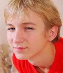 Blonde boy Arkadi 5d8e8af5e2295.jpg