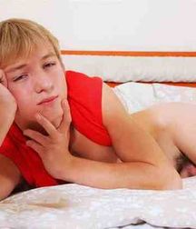 Blonde boy Arkadi 5d8e8b4a2c420.jpg
