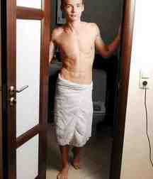 Cutie in bathroom 5d8f698180d91.jpg