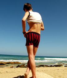 Beach hottie Denis 5d8f69edc643e.jpg