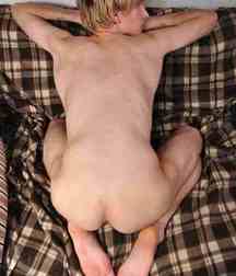 Blonde sweden boy Karson 5d8f6bd1b815d.jpg