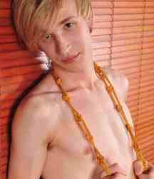Blonde sweden boy Karson 5d8f6bede50cc.jpg
