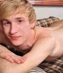 Blonde sweden boy Karson 5d8f6c0bafbb4.jpg