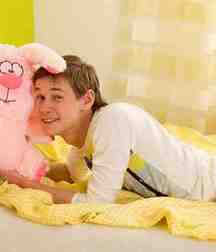 Johnny and his bunny 5d912555e46f3.jpg