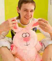 Johnny and his bunny 5d91255c5f5d1.jpg