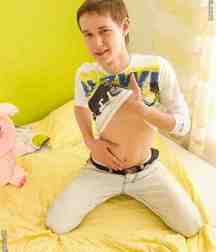 Johnny and his bunny 5d912567bf5dc.jpg