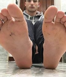 Twink feet so delicious 5d927e96ef2f1.jpg