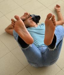 Tasty boy feet to lick 5d98b0ffe8886.jpg