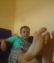 Tasty twink feet 5d9b71641e814.jpg