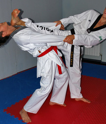 Boy fighters 5d9bad47de07b.jpg