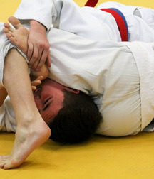Boy fighters 5d9bad4a2ef4f.jpg