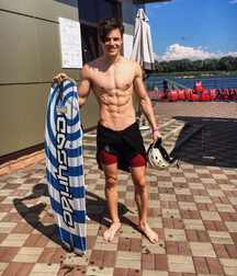 Divers and surfers 5d9c7ffeab8db.jpg