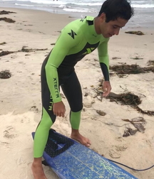 Divers and surfers 5d9c8009bdbc2.jpg