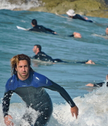 Divers and surfers 5d9c805277c3d.jpg